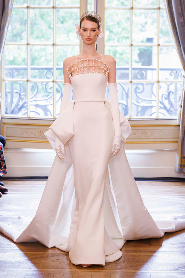 Autumn-Winter 2023/24 Tamara Ralph Autumn-Winter 2023/24 Tamara Ralph