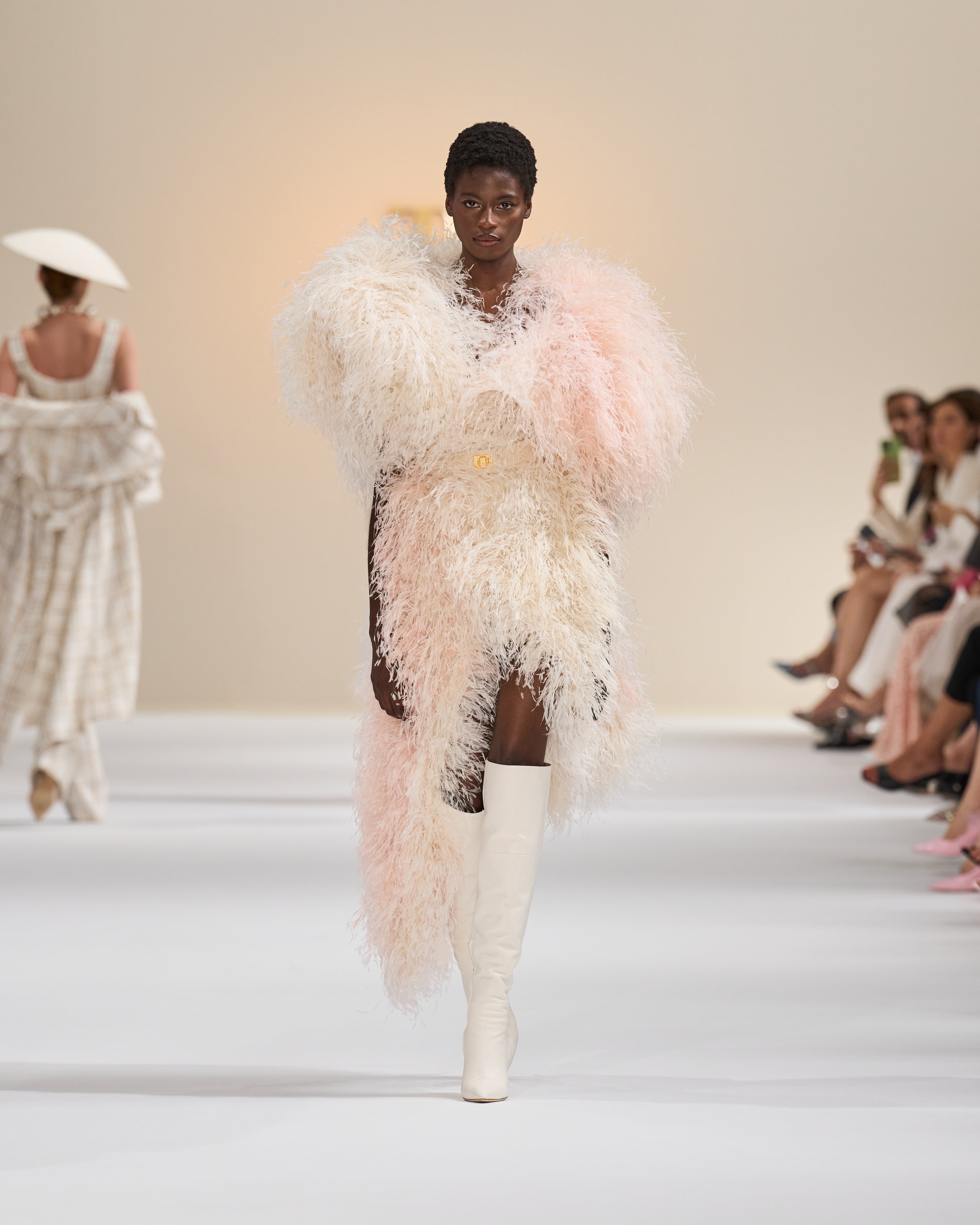 Look 07 – Tamara Ralph