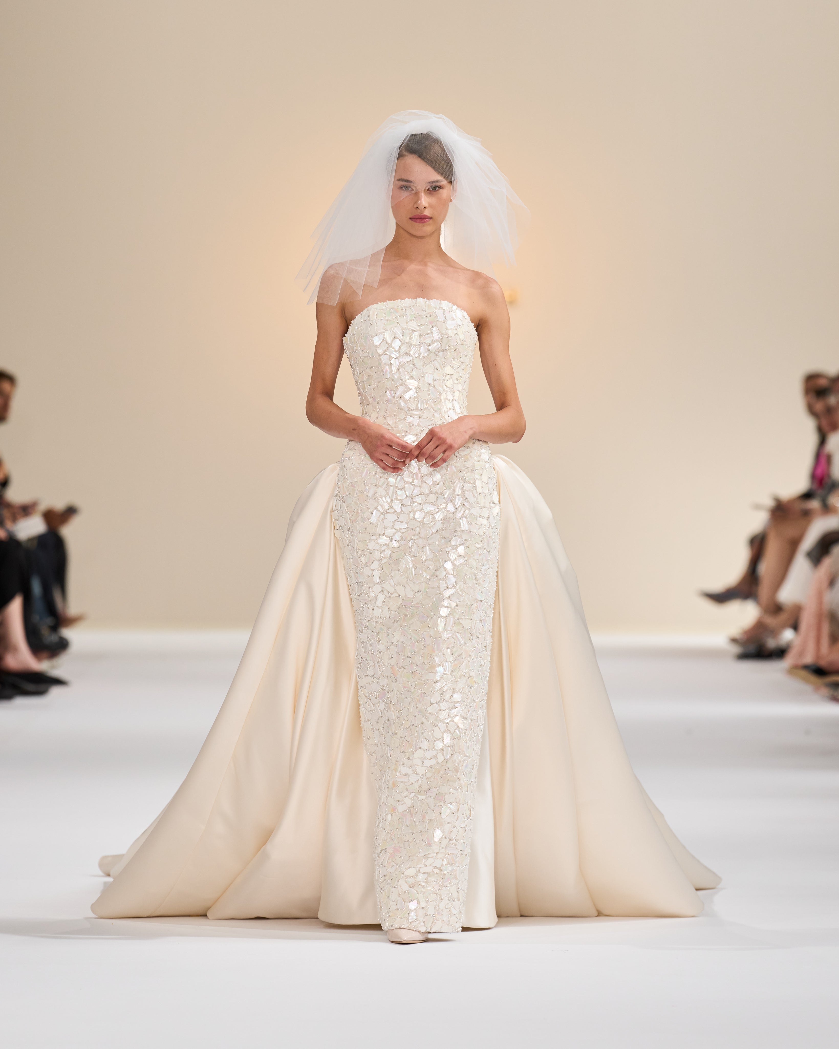 Look 35 – Tamara Ralph