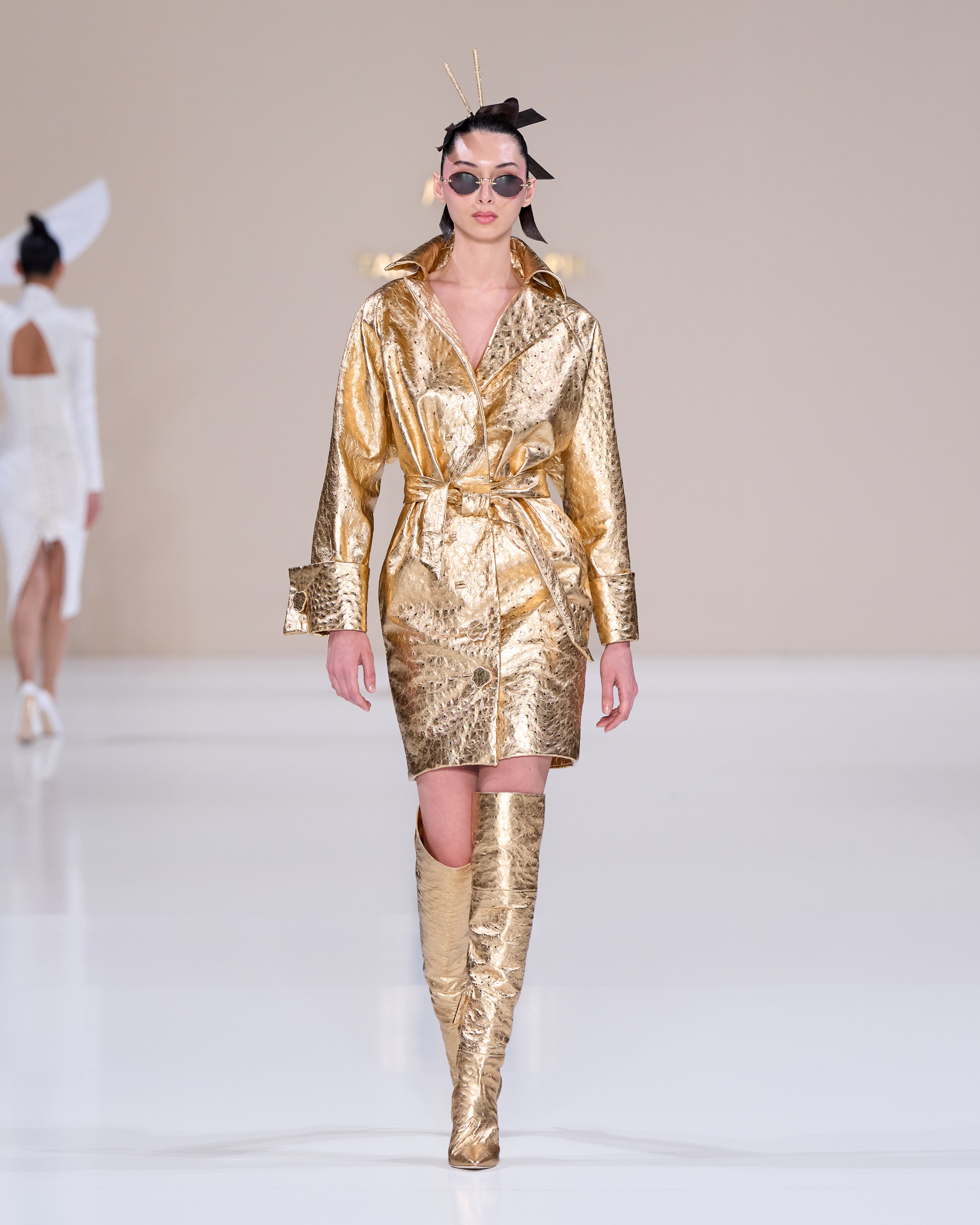 Look 08 – Tamara Ralph