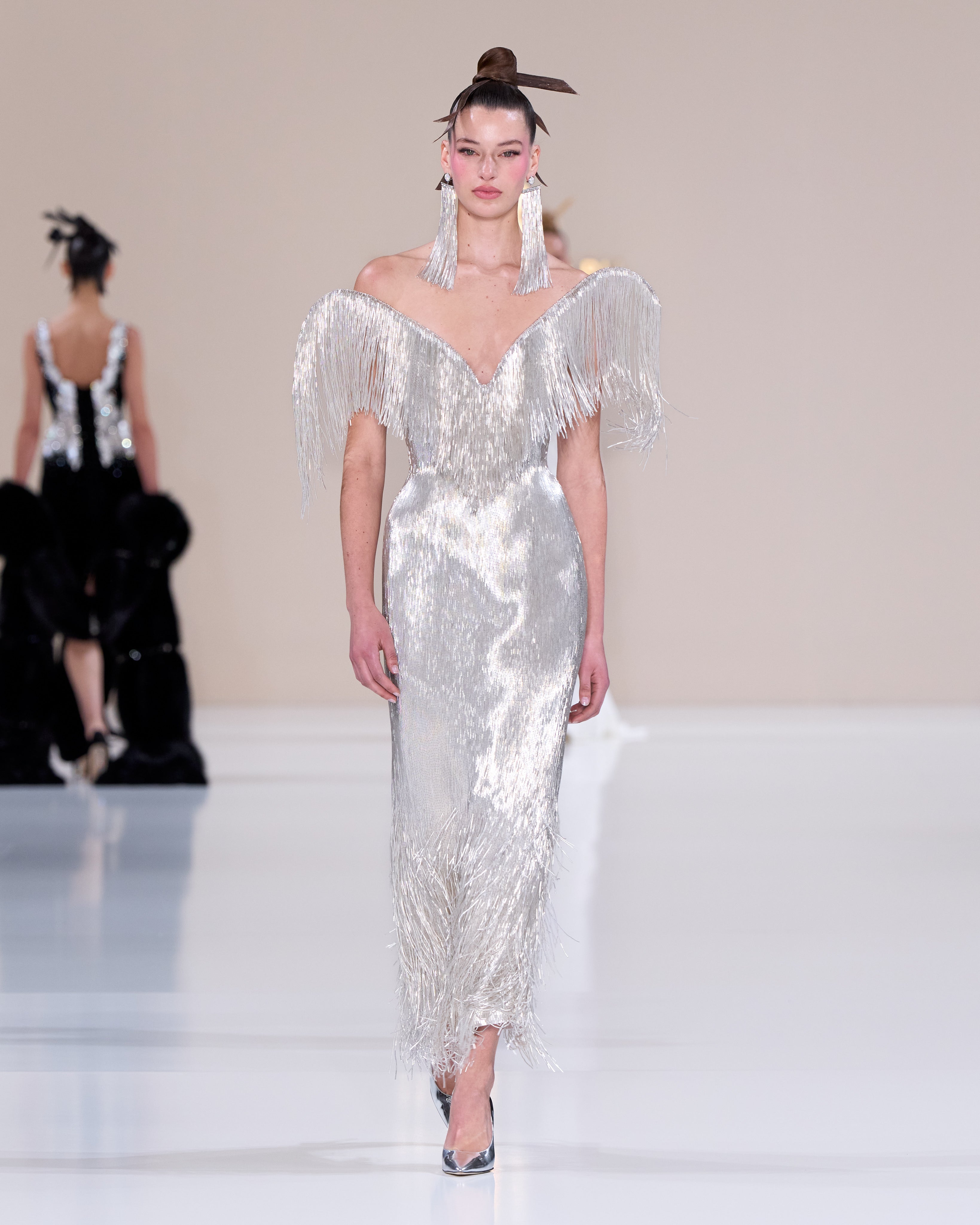 Look 29 – Tamara Ralph
