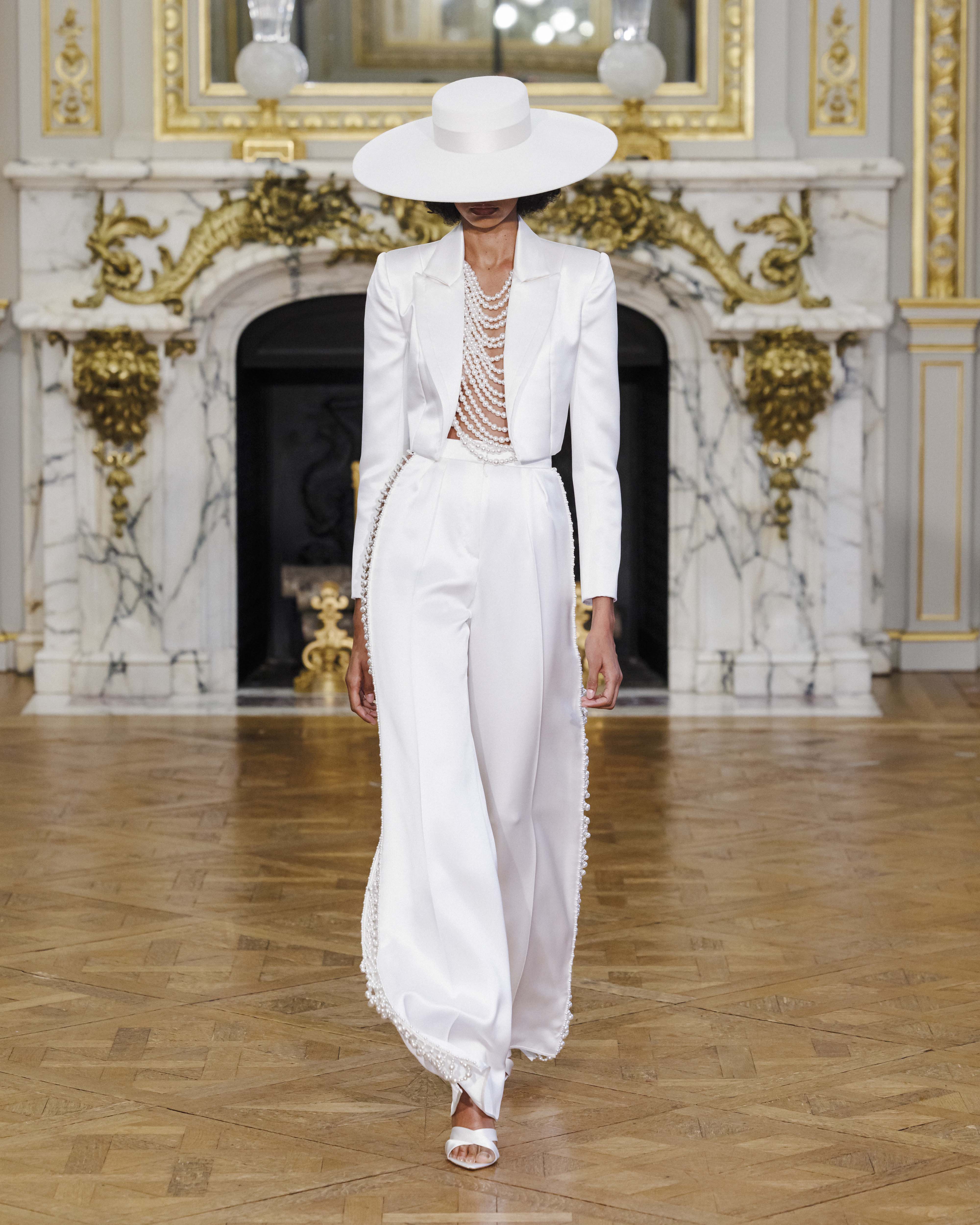 Look 23 – Tamara Ralph